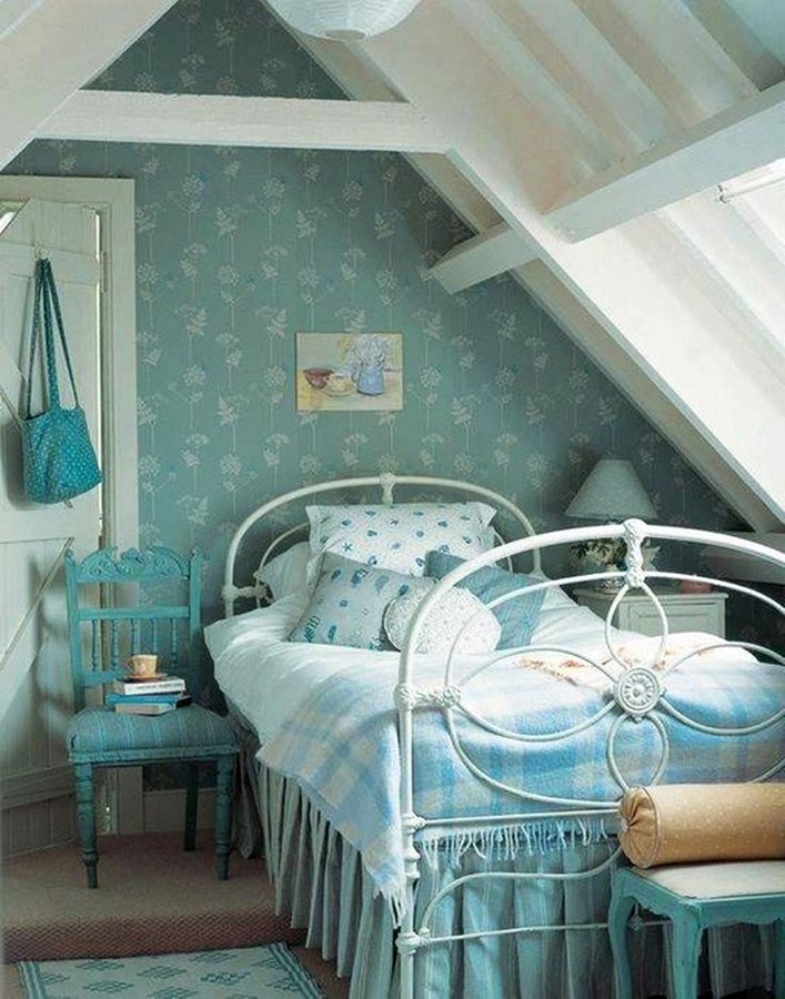 Shabby chic blue bedroom 